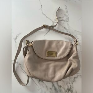 Marc Jacob’s Tan Leather Bag EUC